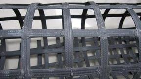 厂家出厂价直销 40kn钢塑加筋复合土工格栅