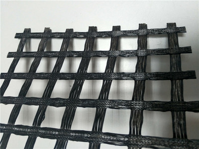 纵、横向极限抗拉强度大于等于700kn/m双向经编涤纶土工格栅_建筑材料栏目_