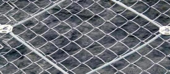 成都匹克土工材料 钢塑土工格栅及其系列产品的应用与技术解析